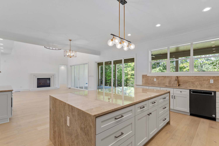 The Luca: Custom Modern Luxury Home By Hafsa Building Group