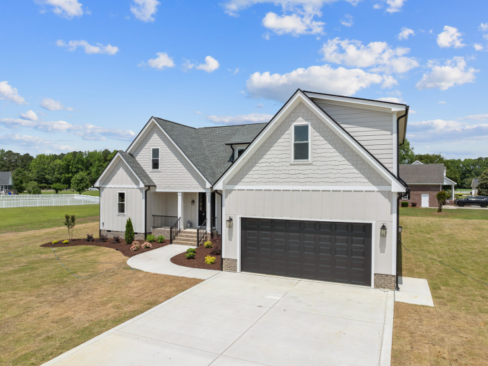 The Timberlake: Custom Craftsman Style Home by Hafsa Building Group