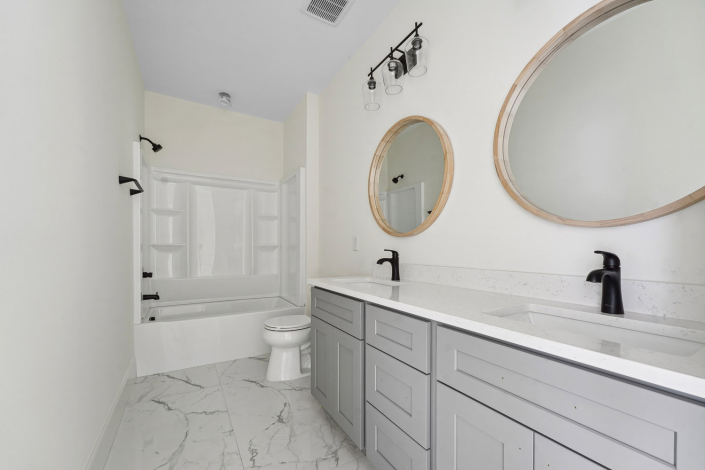 The Timberlake: Custom Craftsman Style Home by Hafsa Building Group