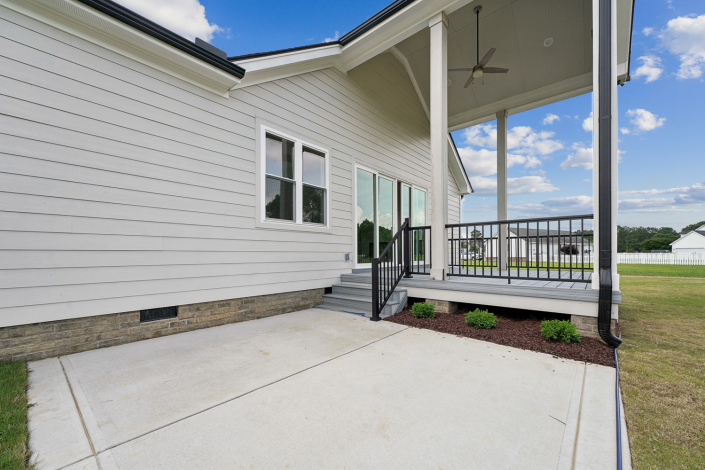 The Timberlake: Custom Craftsman Style Home by Hafsa Building Group