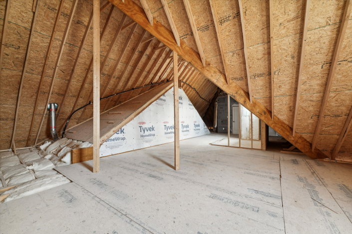 The Timberlake: Custom Craftsman Style Home by Hafsa Building Group