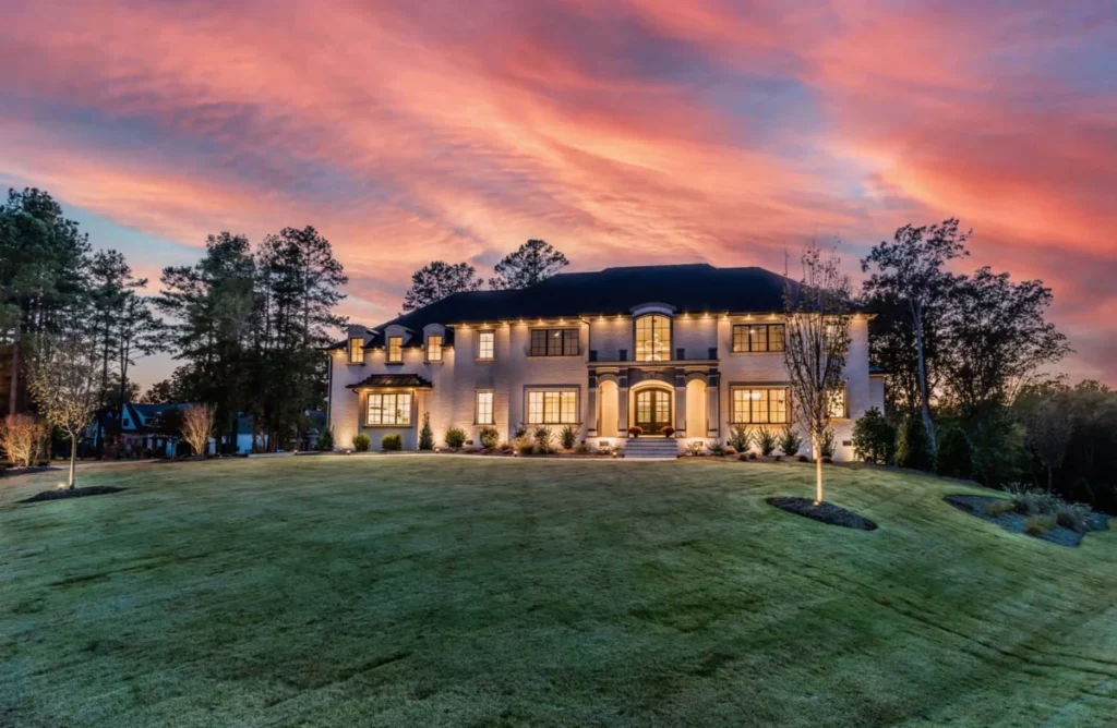 New-Luxury-Custom-Home_The-Vercelli_Raleigh-NC_By-Hafsa-Building-Group06