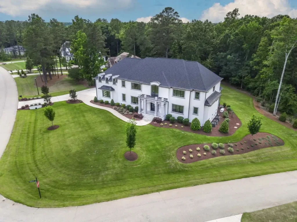 New-Luxury-Custom-Home_The-Vercelli_Raleigh-NC_By-Hafsa-Building-Group09