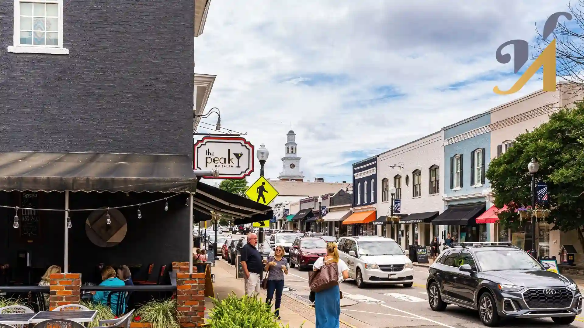 A historic district in Apex North Carolina where near by custom home building services are needed